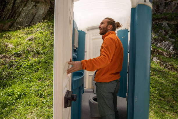 Affordable portable toilet rental in Raytown, MO